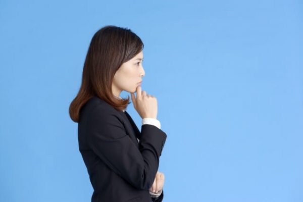 ただし勤続年数が長いほど審査が有利に進むのも事実