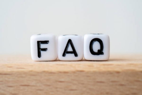 Q1：勤務先に電話が掛かってくる（在籍確認）ってどういうことですか？